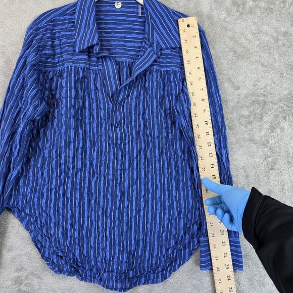 Margaret O'Leary Shirt Womens Medium Blue Striped Crinkle Button Front Top - Picture 5 of 9